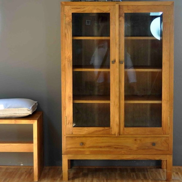 Massiver Teak Vitrinenschrank Ischia