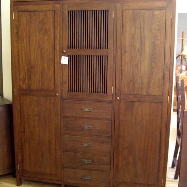 Havanna Massivholz Schrank aus Teak, Schrank aus Edelholz Teak mit drei Tueren und fuenf Schubladen, vom Scheiner in der MOEBEL KOLONIE Manufaktur gefertigt, Havanna ist in individuelle Wunsch Massen und Farben aus unserer Farbpalette ohne Aufpreis erhaeltlich, Teak Massivholz Schrank nach Mass ohne Aufpreis