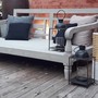 Grossansicht Bora Bora Daybed, kunstvoll geschreinertes Massivholz Daybed Bora Bora aus Teak, ein Schreiner Meisterstueck in Handarbeit gefertigt, fuer Indoor und Outdoor geeignet, romantische Dekoration mit Laternen aus Metall und passenden Kissen,  massives Teakholzmoebel in der MOEBEL KOLONIE Manufaktur gefertigt, Mass Moebel kann individuell nach Wunsch ohne Aufpreis gefertigt werden