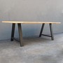 Metall Tischgestell aus Stahl mit Tischplatte  - A Slim Line Tischgestell aus Stahl mit Tischplatte aus Teak